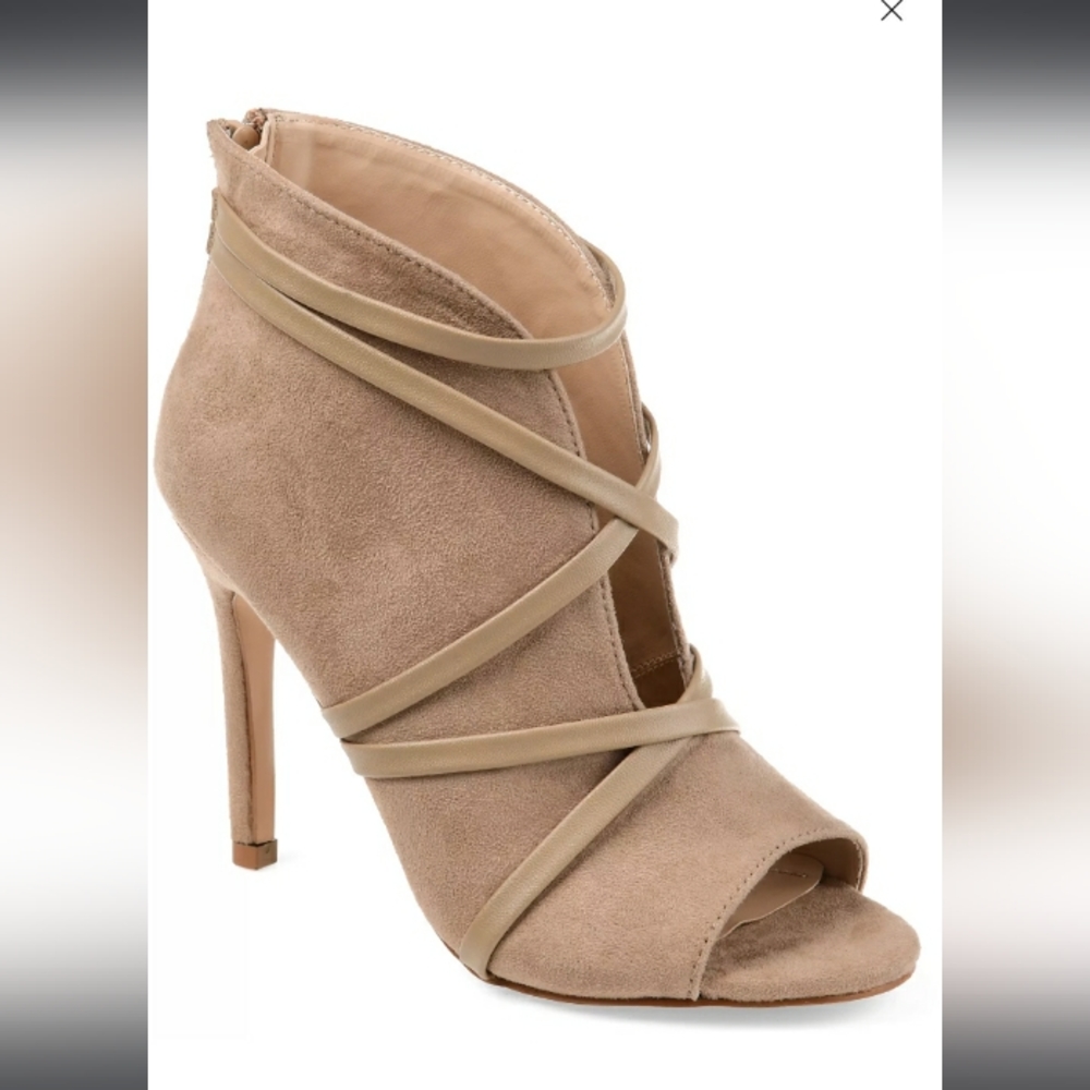 Journee Collection SAMARA Taupe 8.5 Booties Stiletto Heel Women's Ankle Boots